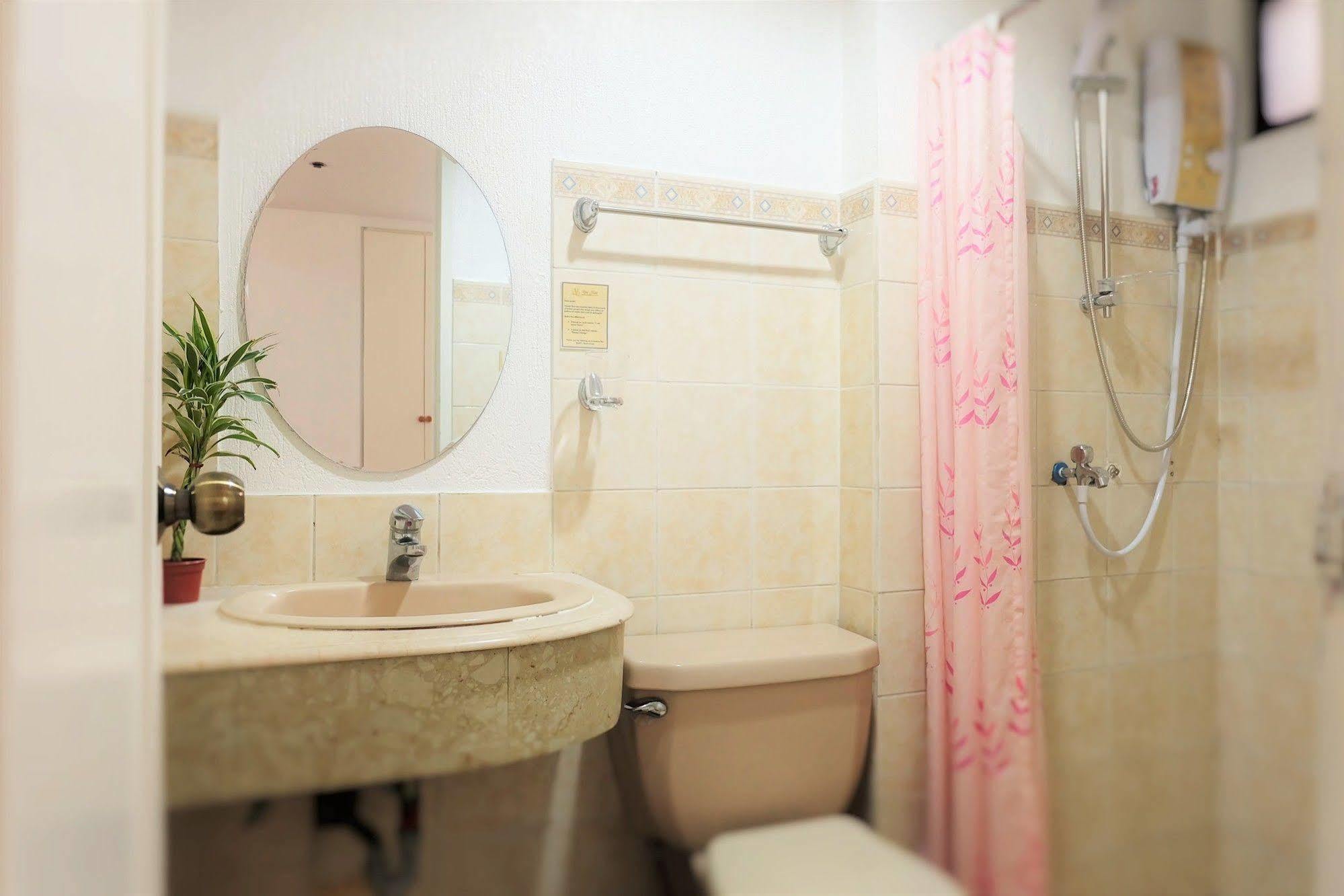 Vive Hotel Makati City Eksteriør bilde